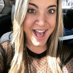 Meet your Posher, Kelly